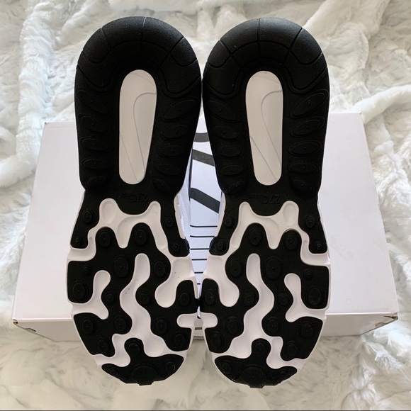 Nike Air Max 270 React - Picture 7 of 7
